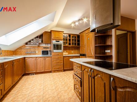 Pronájem bytu, 4+kk, 143 m²