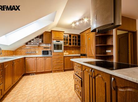 Pronájem bytu, 4+kk, 143 m²