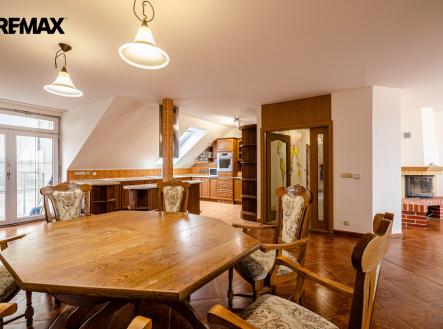 Pronájem bytu, 4+kk, 143 m²