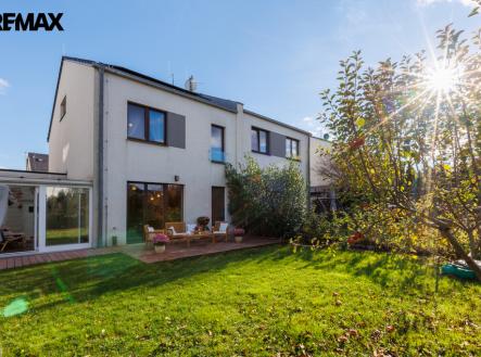 Pronájem domu/vily, 240 m²