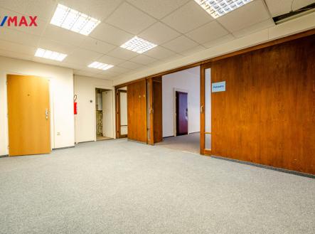 Pronájem kanceláře, 148 m²