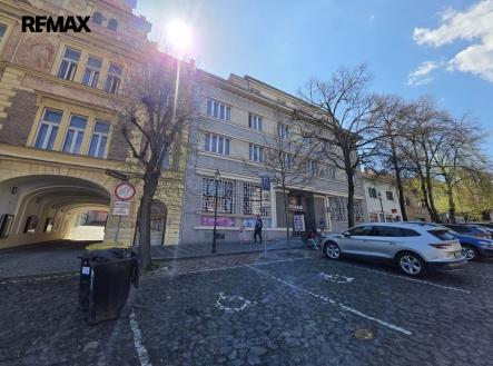 Pronájem kanceláře, 148 m²