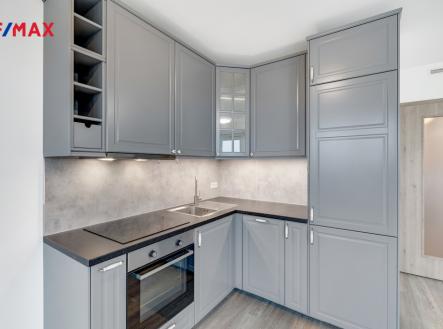 Pronájem bytu, 2+kk, 56 m²