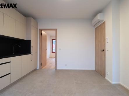 Pronájem bytu, 1+1, 40 m²