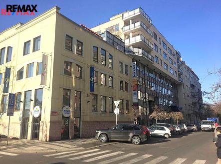 Pronájem obchodní prostor, 257 m²