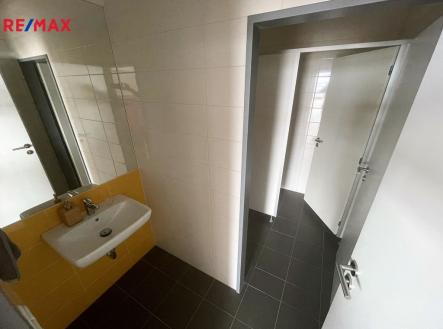 Pronájem kanceláře, 135 m²