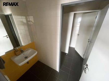 Pronájem kanceláře, 135 m²