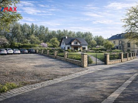 Prodej pozemku pro komerční výstavbu, 811 m²