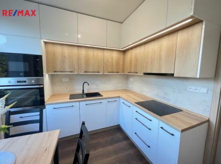 Pronájem bytu, 3+1, 75 m²