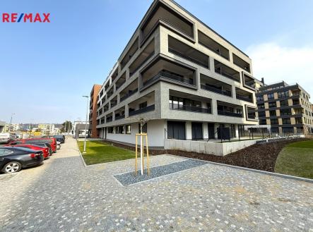 Pronájem bytu, 1+kk, 32 m²