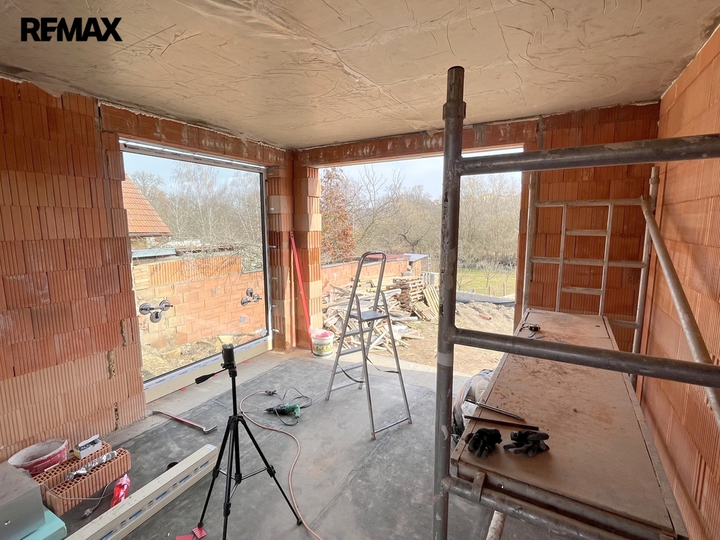 Obývací pokoj  montáž oken