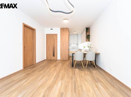 Pronájem bytu, 2+kk, 62 m²