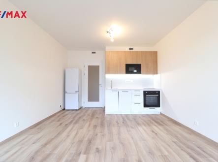 Pronájem bytu, 1+kk, 35 m²
