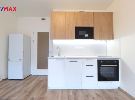 Pronájem bytu, 1+kk, 35 m²