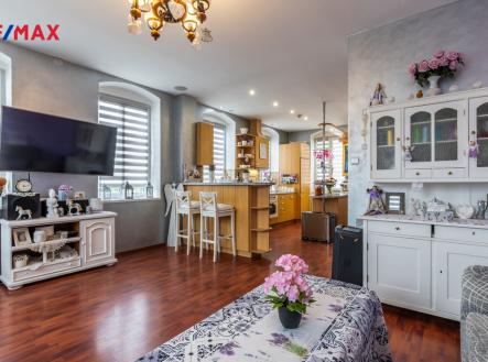 Prodej nájemního domu, 1 234 m²