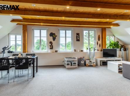 Prodej nájemního domu, 1 234 m²