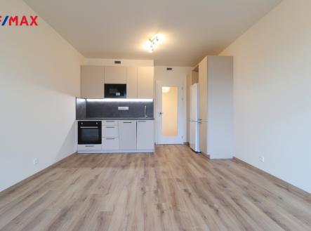Pronájem bytu, 1+kk, 35 m²