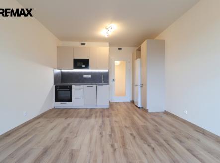 Pronájem bytu, 1+kk, 35 m²