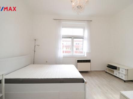 Pronájem bytu, 1+kk, 26 m²