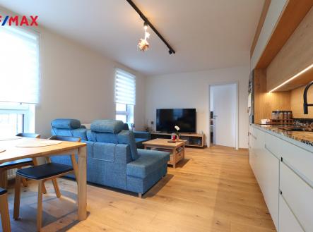 Pronájem bytu, 3+kk, 72 m²