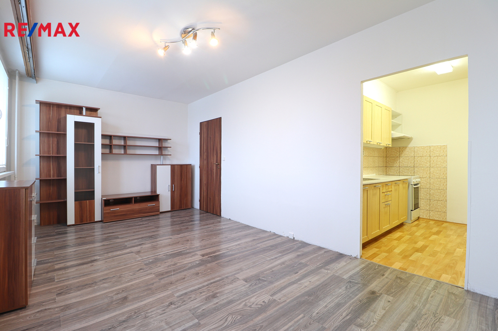 Obývací část + kk