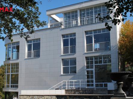 Prodej domu/vily, 323 m²