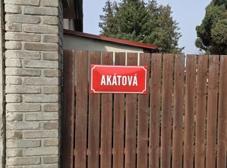 Prodej pozemku pro bydlení, 715 m²