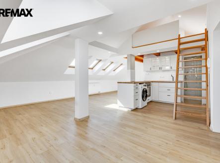 Prodej bytu, 2+kk, 82 m²