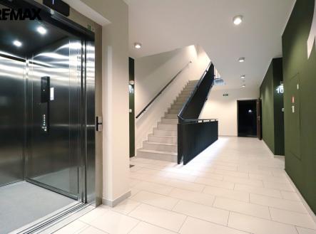 Bytový dům - chodba