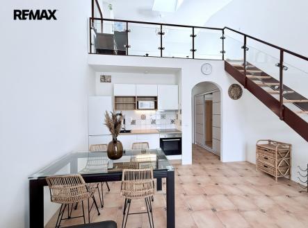 Pronájem bytu, 2+kk, 45 m²