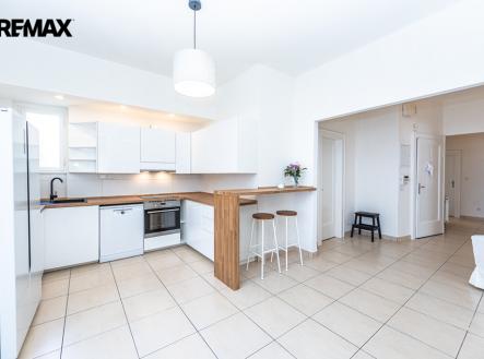 Pronájem bytu, 3+kk, 105 m²