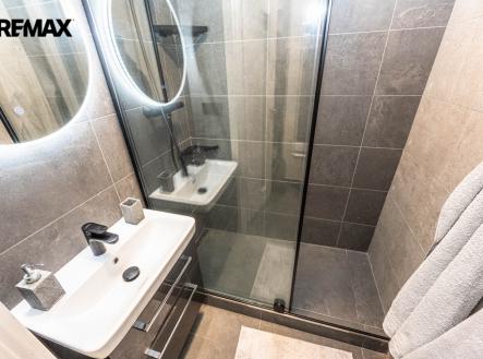 Pronájem bytu, 4+kk, 83 m²