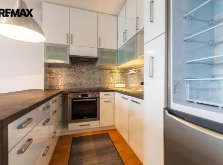 Pronájem bytu, 2+kk, 57 m²
