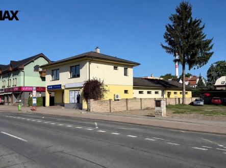 Pronájem obchodní prostory, 301 m²
