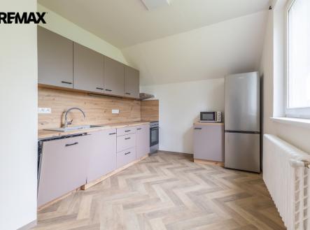 Pronájem bytu, 4+kk, 75 m²