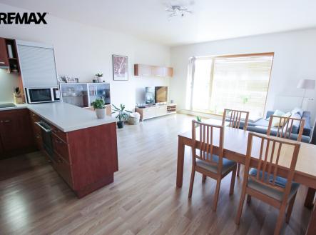 Pronájem bytu, 3+kk, 81 m²