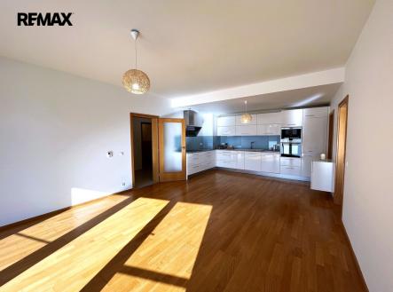 Pronájem bytu, 3+kk, 91 m²