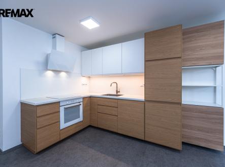 Pronájem bytu, 2+kk, 75 m²