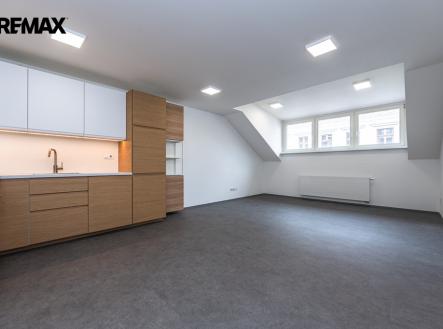 Pronájem bytu, 2+kk, 75 m²