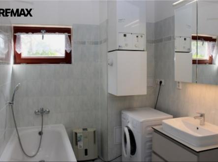 Pronájem bytu, 1+kk, 39 m²