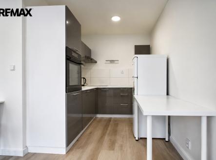 Pronájem bytu, 1+kk, 35 m²