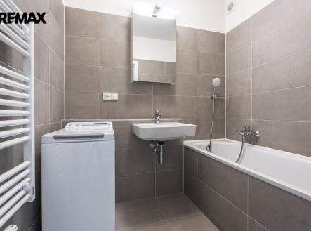 Pronájem bytu, 2+kk, 38 m²