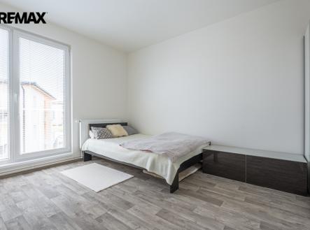 Pronájem bytu, 2+kk, 38 m²