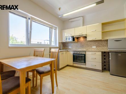 Pronájem bytu, 1+kk, 41 m²