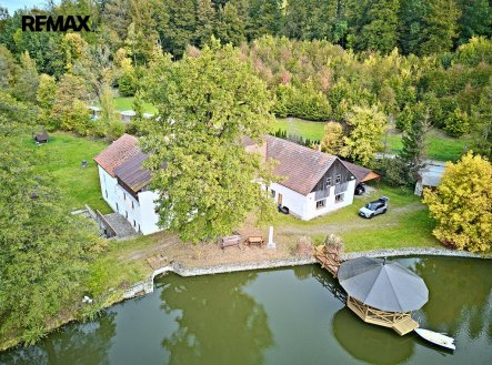 Prodej hotel, 800 m²