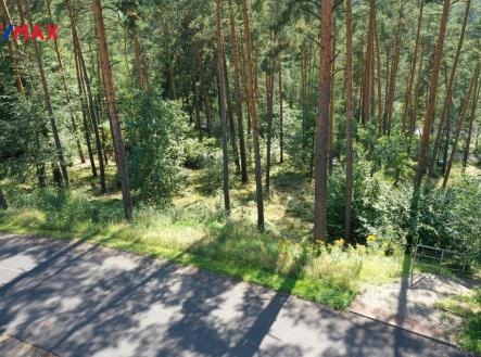 Prodej pozemku pro bydlení, 1 647 m²