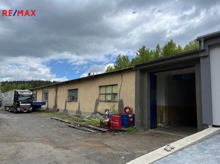 Pronájem skladovací prostor, 486 m²