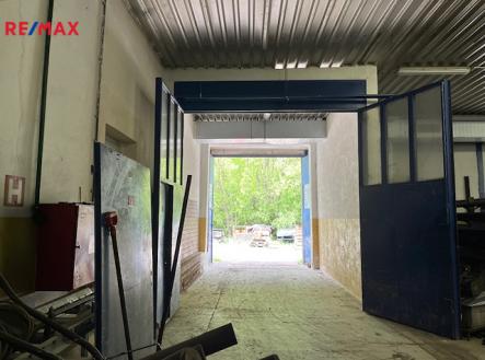 Pronájem skladovací prostor, 486 m²