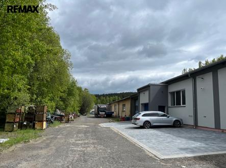 Pronájem skladovací prostor, 486 m²