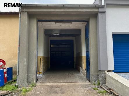 Pronájem skladovací prostor, 486 m²